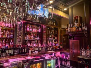 italian-osteria-wine-bar-italy-casual